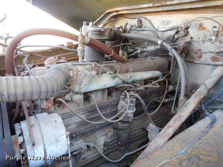 image for item GK9495 1953 Reo  truck cab and chassis