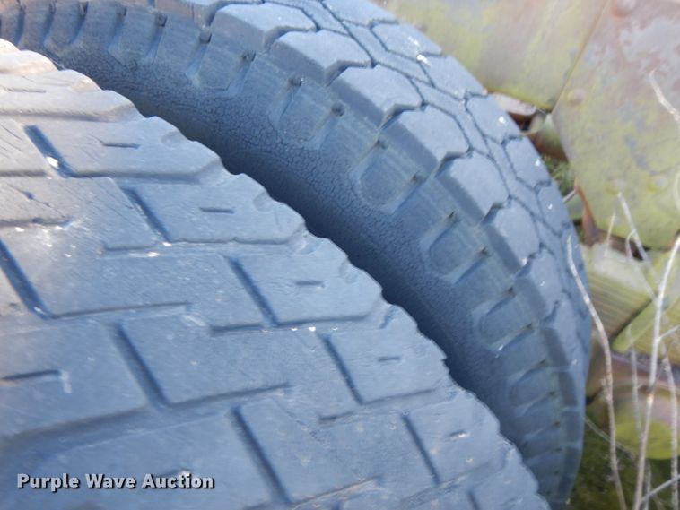 image for item GK9495 1953 Reo  truck cab and chassis