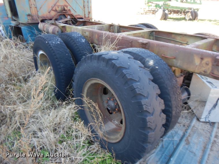 image for item GK9495 1953 Reo  truck cab and chassis