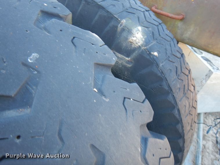 image for item GK9495 1953 Reo  truck cab and chassis