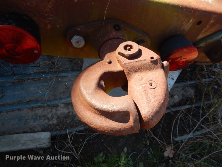 image for item GK9495 1953 Reo  truck cab and chassis