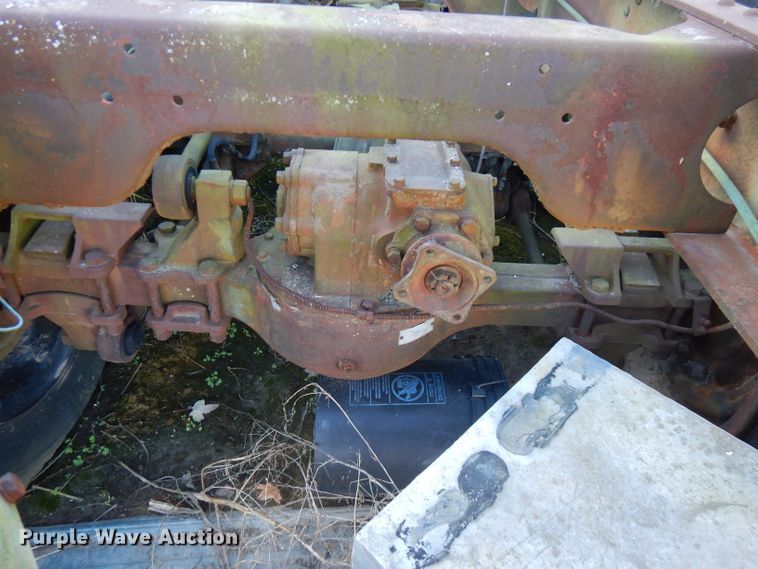 image for item GK9495 1953 Reo  truck cab and chassis