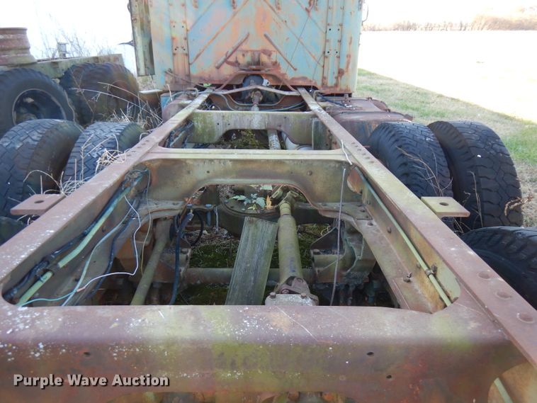 image for item GK9495 1953 Reo  truck cab and chassis