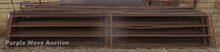 image for item GR9392 Approximately 29 livestock panels