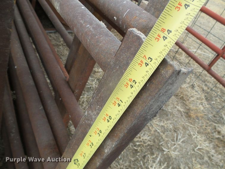 image for item GR9392 Approximately 29 livestock panels