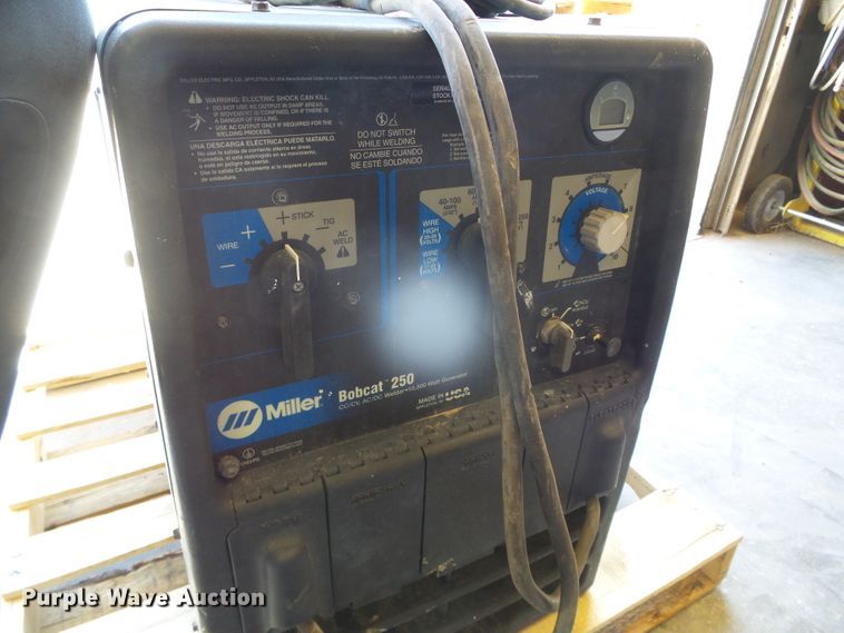 image for item GR9394 Bobcat 250  welder