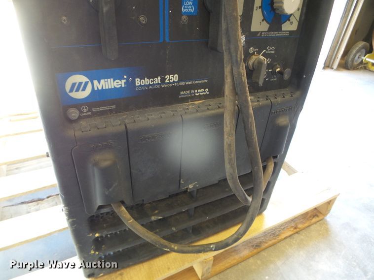 image for item GR9394 Bobcat 250  welder
