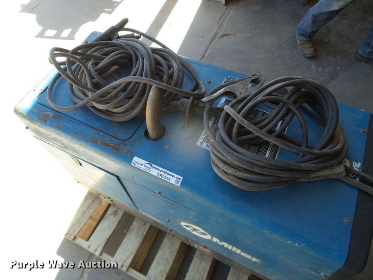 image for item GR9394 Bobcat 250  welder