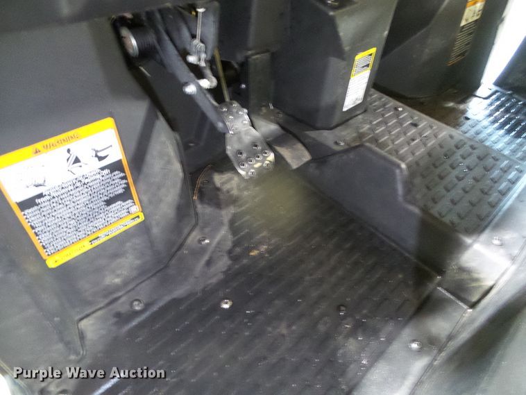 image for item GR9404 2020 John Deere XUV835E  utility vehicle