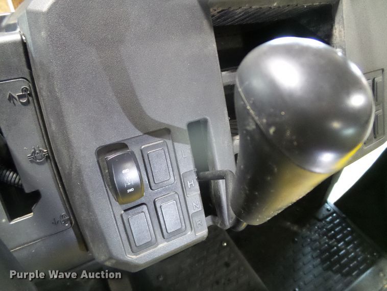 image for item GR9404 2020 John Deere XUV835E  utility vehicle