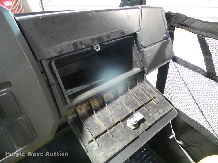 image for item GR9404 2020 John Deere XUV835E  utility vehicle