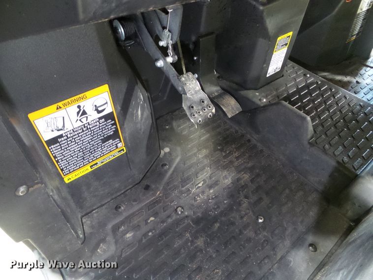 image for item GR9405 2020 John Deere XUV835E  utility vehicle