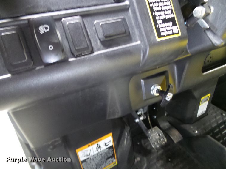 image for item GR9405 2020 John Deere XUV835E  utility vehicle