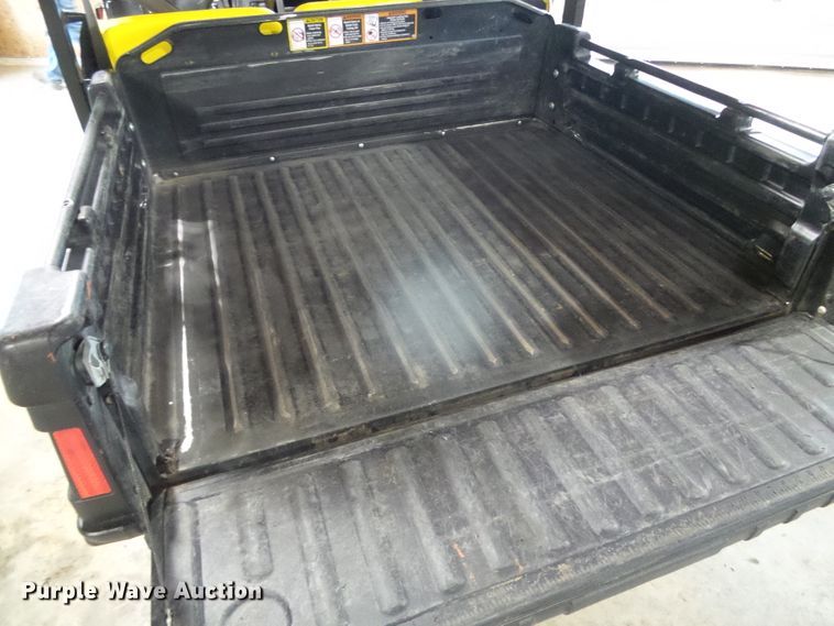 image for item GR9405 2020 John Deere XUV835E  utility vehicle