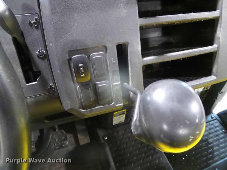 image for item GR9406 2020 John Deere XUV835E  utility vehicle