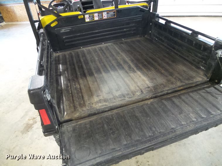 image for item GR9406 2020 John Deere XUV835E  utility vehicle