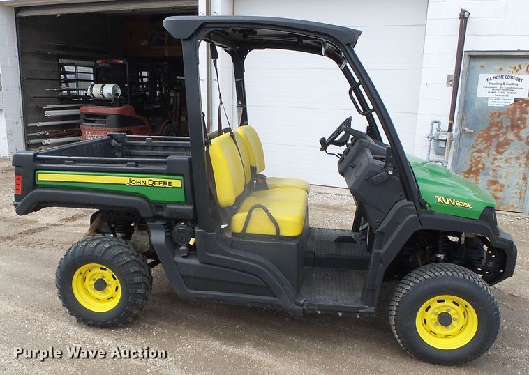image for item GR9407 2020 John Deere XUV835E  utility vehicle