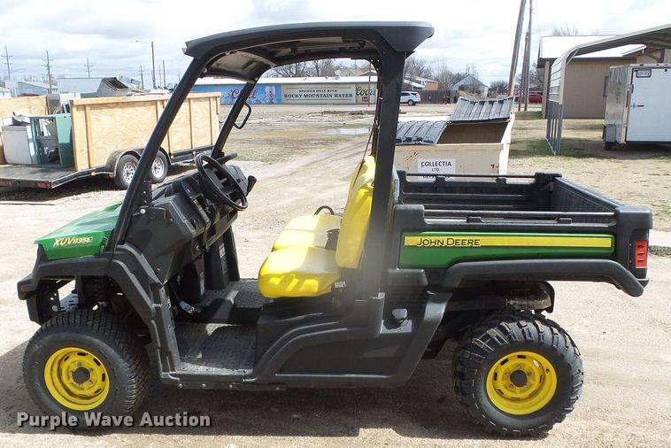 image for item GR9407 2020 John Deere XUV835E  utility vehicle