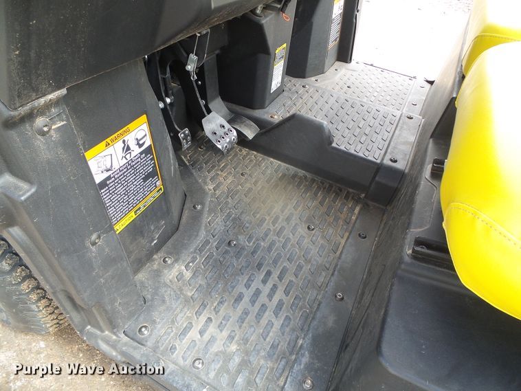 image for item GR9407 2020 John Deere XUV835E  utility vehicle