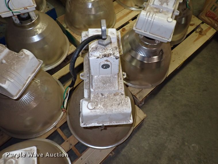 image for item GR9642 (27) Hubbell Bay lights