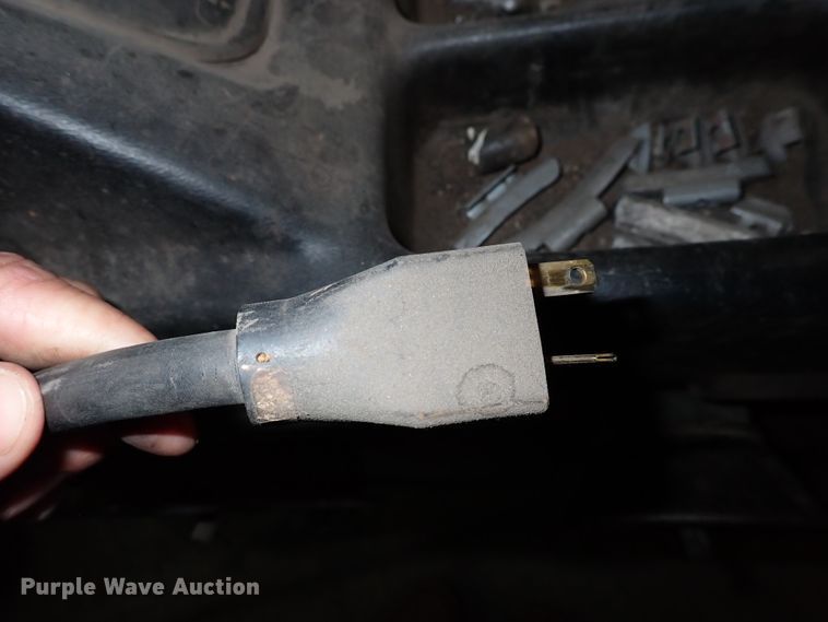 image for item GR9646 Hunter DSP8500 wheel balancer