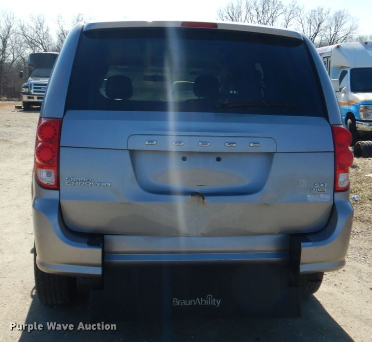 image for item GT9626 2014 Dodge Grand Caravan  handicap accessible van