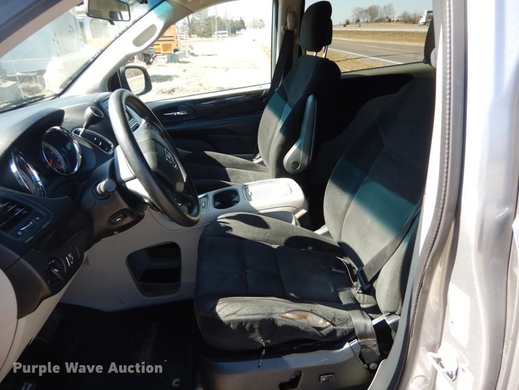 image for item GT9626 2014 Dodge Grand Caravan  handicap accessible van