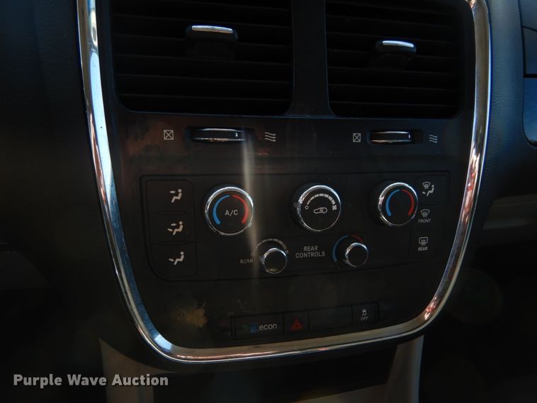 image for item GT9626 2014 Dodge Grand Caravan  handicap accessible van