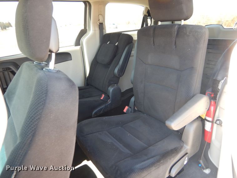 image for item GT9626 2014 Dodge Grand Caravan  handicap accessible van