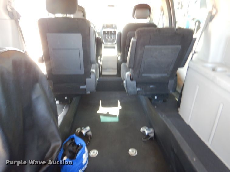 image for item GT9626 2014 Dodge Grand Caravan  handicap accessible van