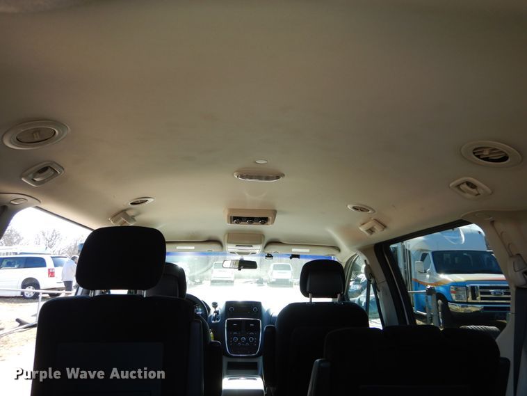 image for item GT9626 2014 Dodge Grand Caravan  handicap accessible van