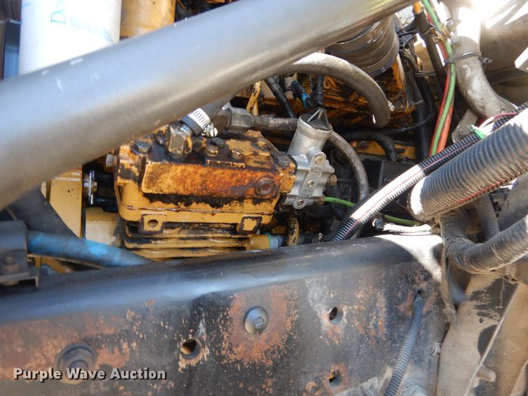 image for item GT9628 2000 Ford F750 Super Duty XL  flat bed truck