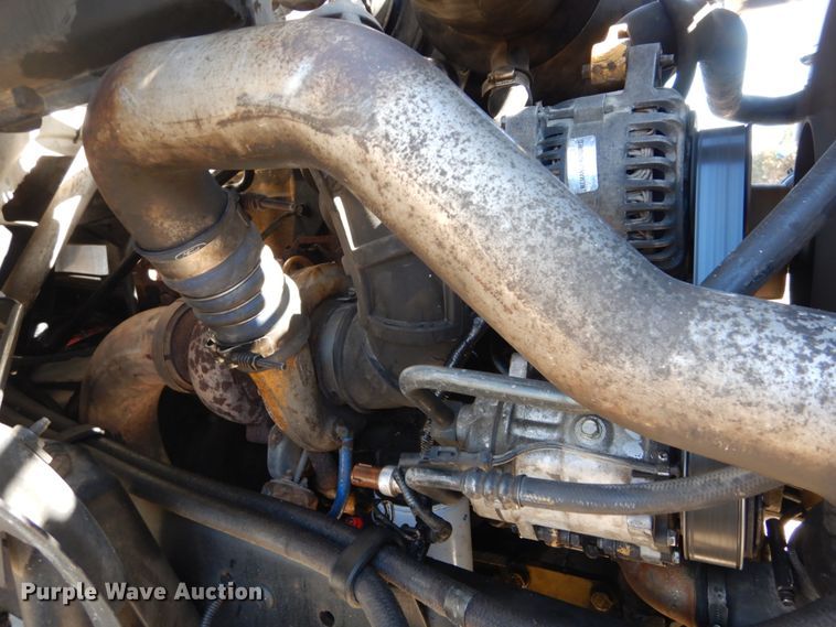 image for item GT9628 2000 Ford F750 Super Duty XL  flat bed truck