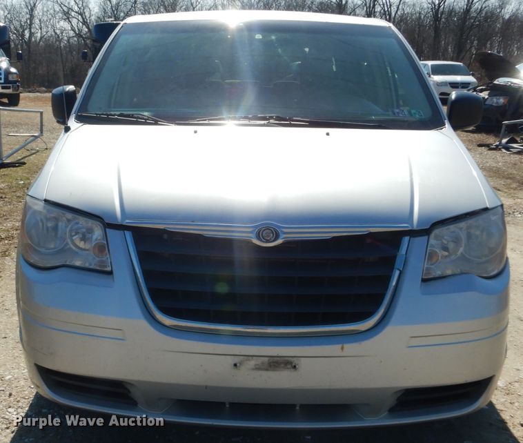 image for item GT9629 2008 Chrysler Town & Country  van