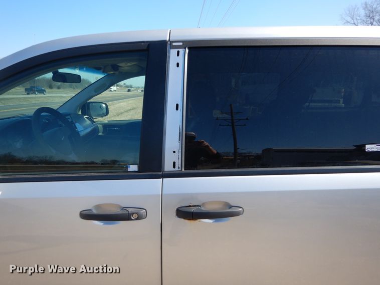 image for item GT9629 2008 Chrysler Town & Country  van