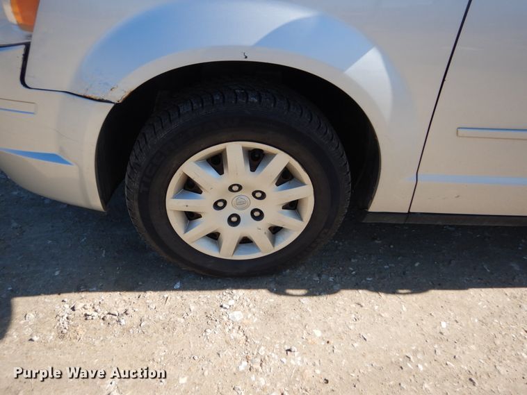 image for item GT9629 2008 Chrysler Town & Country  van