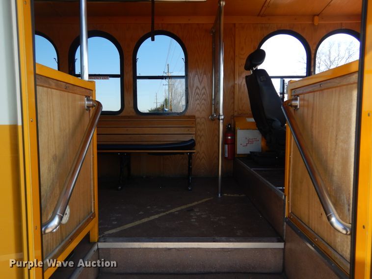 image for item GT9630 2010 Freightliner MB55  trolley