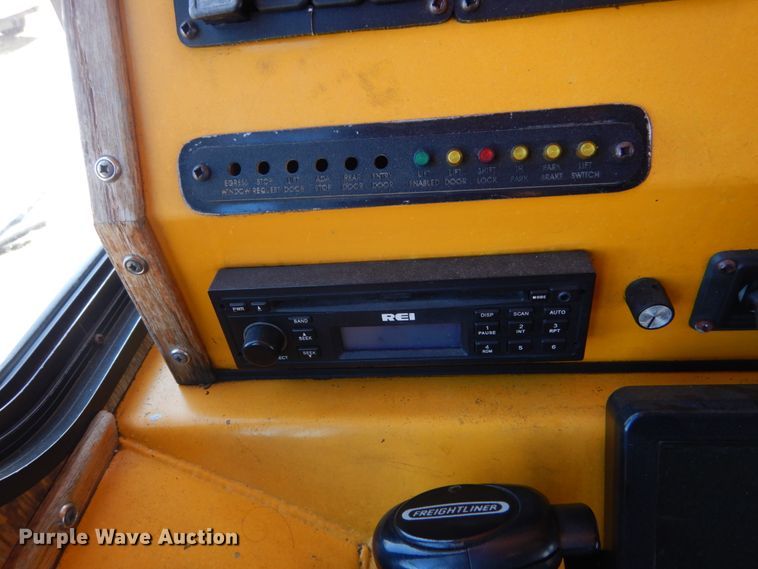 image for item GT9630 2010 Freightliner MB55  trolley