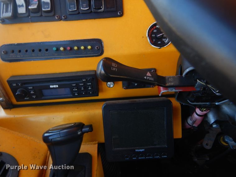 image for item GT9630 2010 Freightliner MB55  trolley