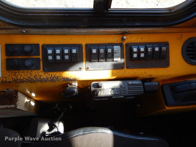 image for item GT9630 2010 Freightliner MB55  trolley