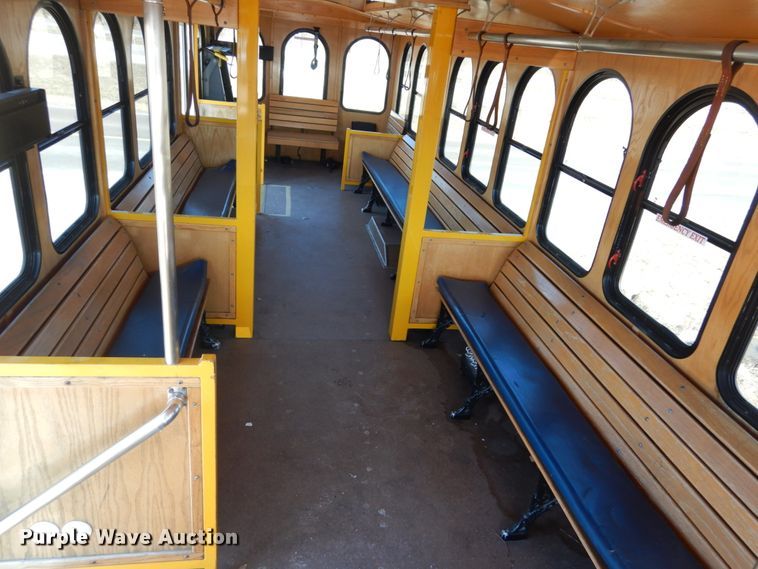 image for item GT9630 2010 Freightliner MB55  trolley