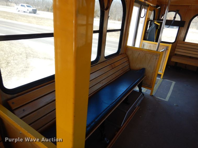 image for item GT9630 2010 Freightliner MB55  trolley