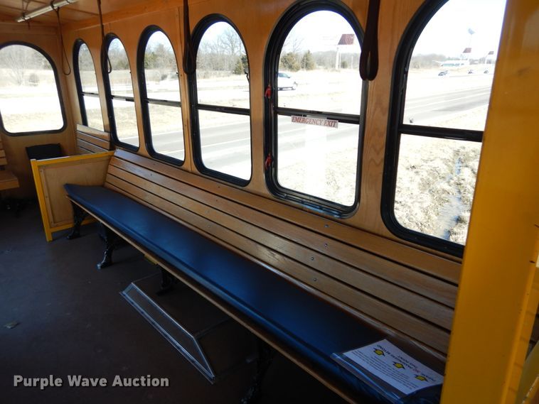 image for item GT9630 2010 Freightliner MB55  trolley