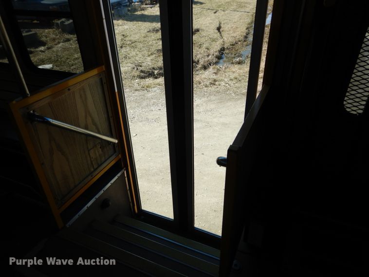 image for item GT9630 2010 Freightliner MB55  trolley