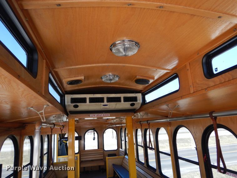 image for item GT9630 2010 Freightliner MB55  trolley