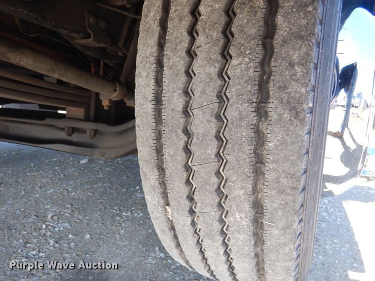 image for item GT9630 2010 Freightliner MB55  trolley