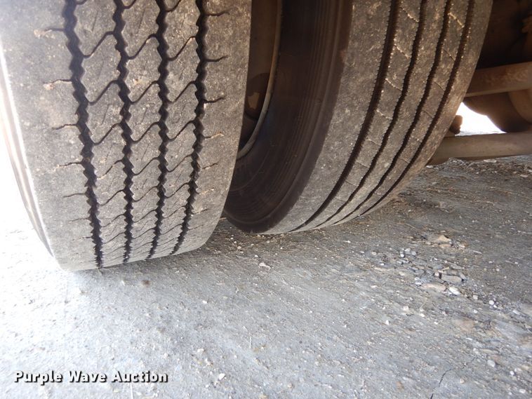 image for item GT9630 2010 Freightliner MB55  trolley