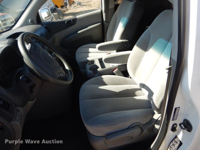 image for item GT9631 2008 Kia Sedona  van