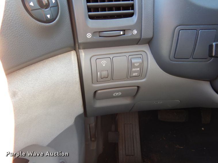 image for item GT9631 2008 Kia Sedona  van