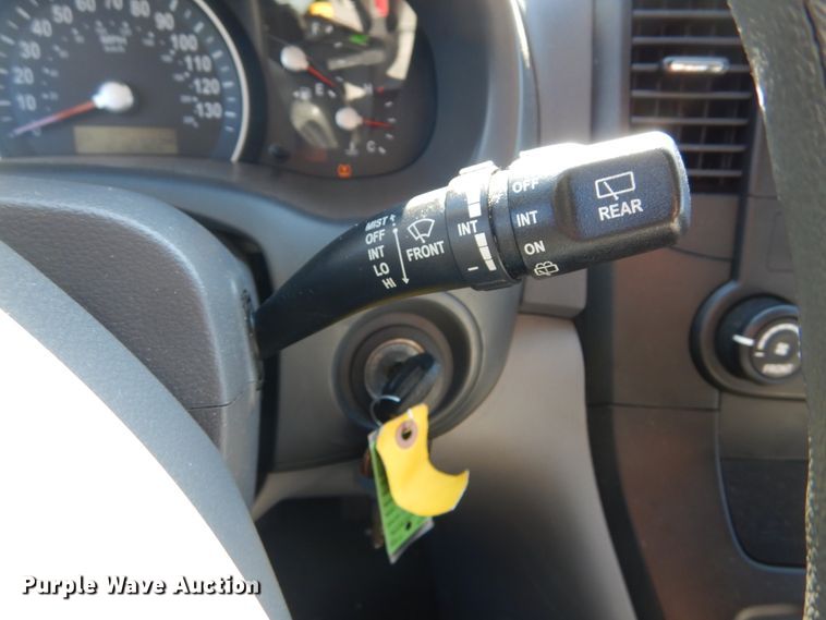 image for item GT9631 2008 Kia Sedona  van